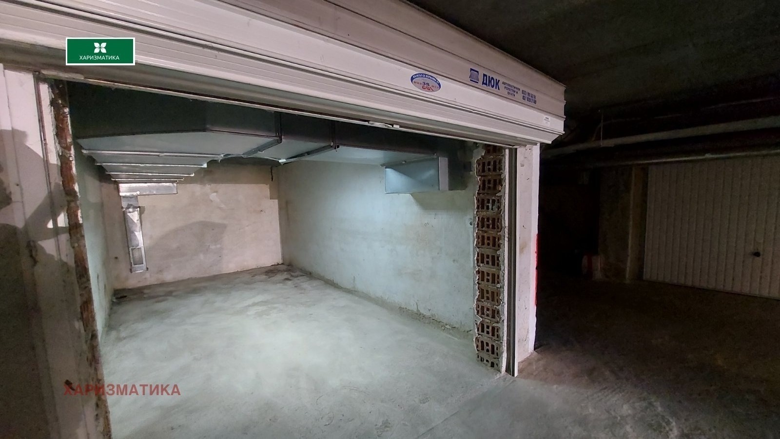 Гараж самостоятелен в Младост 2 със заключваща се ролетна врата