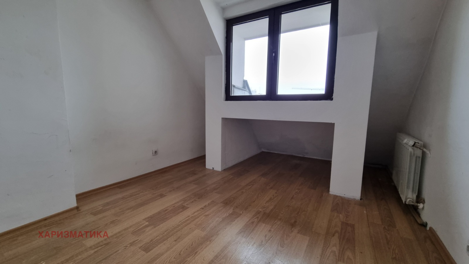 Слънчев, светъл, панорамен, изцяло южен мезонет с гараж