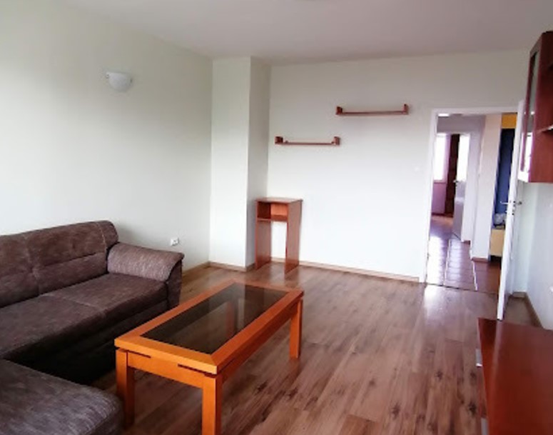 Светъл и обзаведен двустаен в кв. Стрелбище