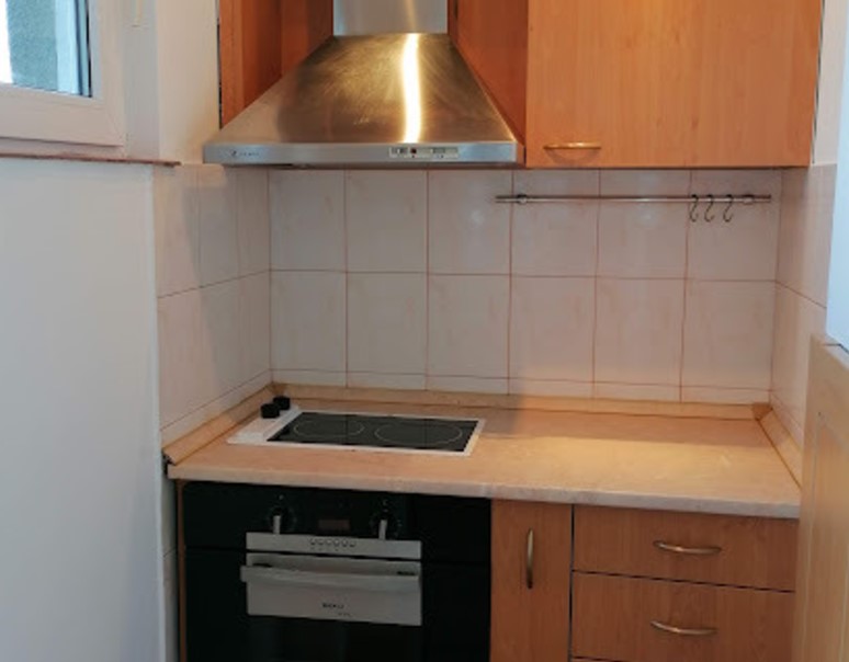 Светъл и обзаведен двустаен в кв. Стрелбище