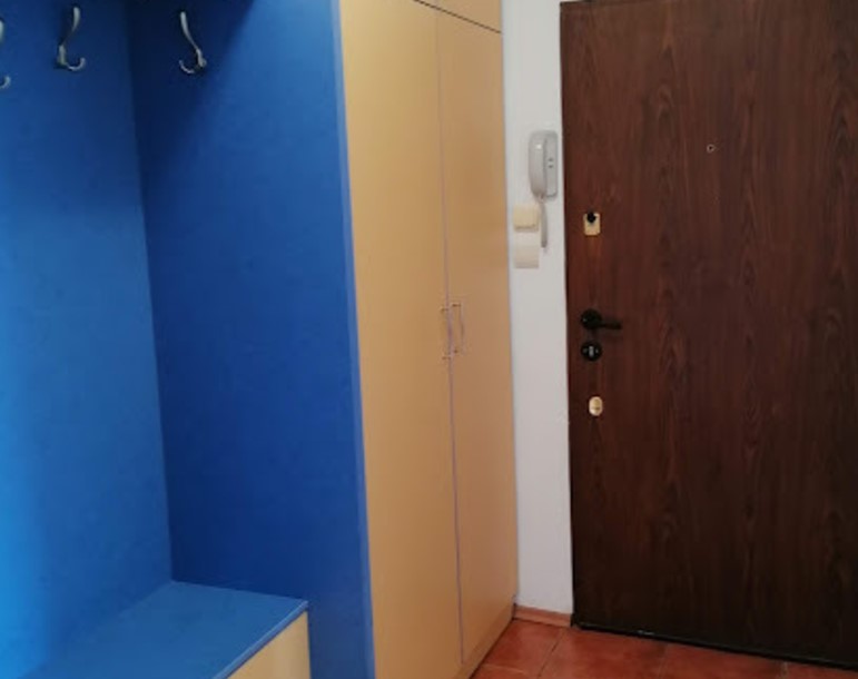 Светъл и обзаведен двустаен в кв. Стрелбище